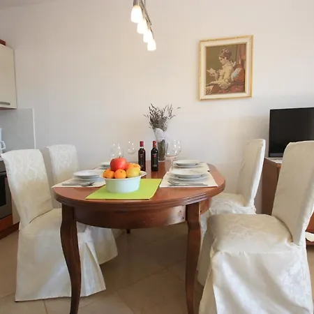 Appartement Ljiljanka 3 *