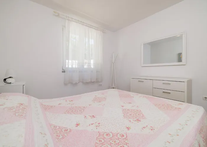 Ljiljanka 3 * Crikvenica